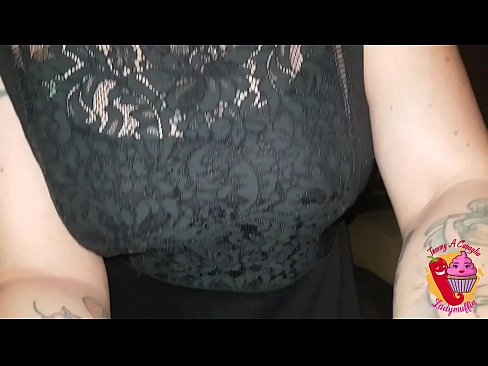 ❤️ Mae llyschwaer Slutty yn rhoi blowjob iddo a Sbaeneg ❤ Porn porno super wrthon ni ❤